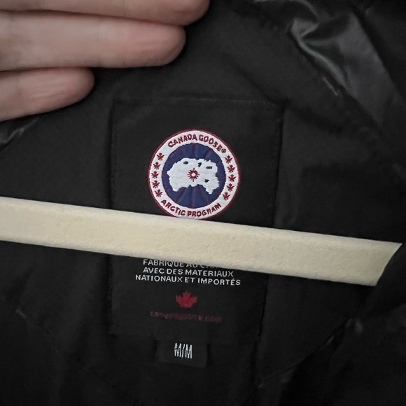Canada Goose Alliston Packable Down Jacket in Black Size Medium - Picture 6 of 14